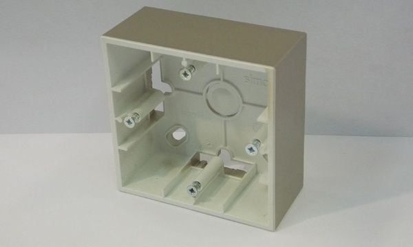 Коробки для накладного монтажа Simon 15