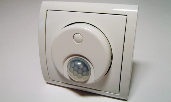 Механизмы и рамки ЭУИ Simon 15 слоновая кость