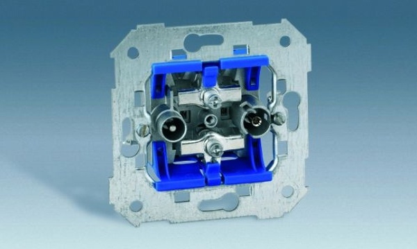 Розетки слаботочные (компьютерные, телефонные, телевизионные) Simon 82