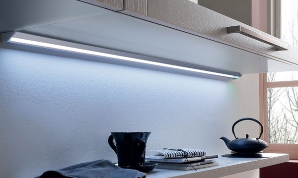 Накладные линейные светодиодные светильники LED