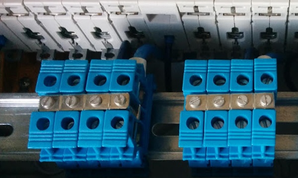 Клеммники винтовые на DIN-рейку Legrand