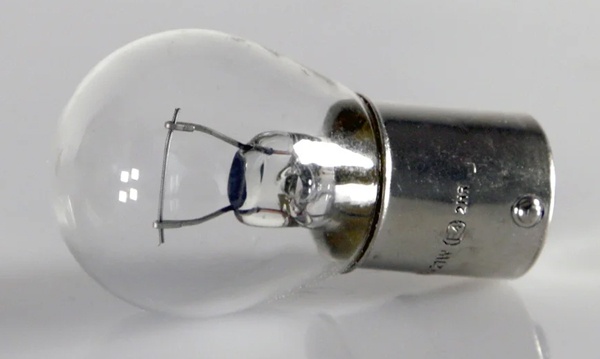 Сигнальные автомобильные лампы накаливания 24V