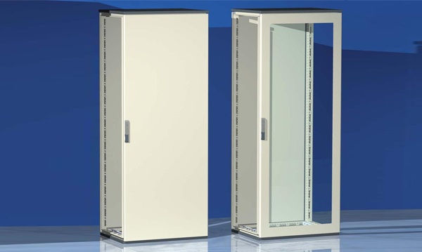 Задние панели для шкафов напольных DAE и CQE DKC