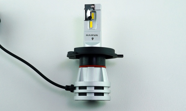 Светодиодные лампы головного света H4 с цоколем P43t 12V/24V