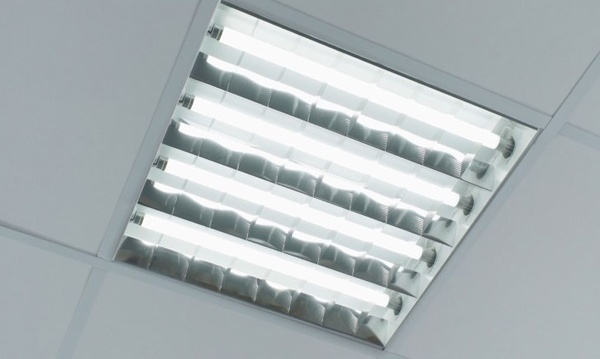 Светильники 4x18 под светодиодную LED лампу T8