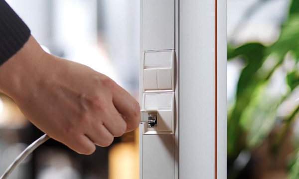 Мини-колонны и сервисные стойки OptiLine 45 Schneider Electric