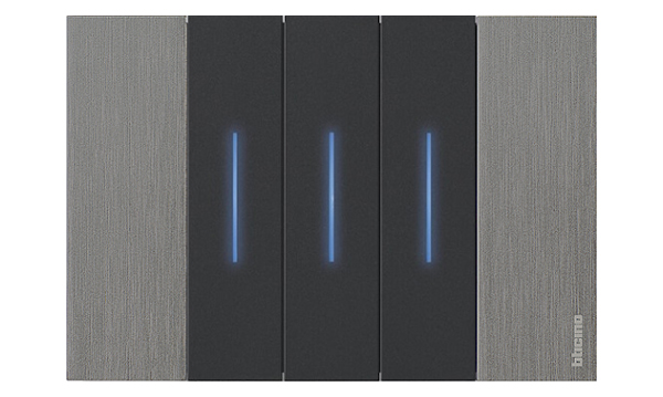 Рамки Итальянского стандарта Living Now Bticino металл