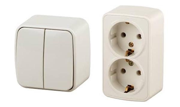 Розетки и выключатели Intro серия Polo слоновая кость открытой установки