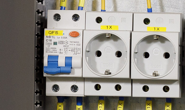 Дифференциальные автоматы электромеханические NB1L B/C Chint