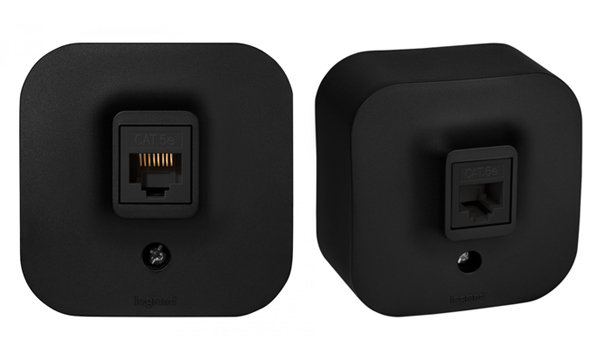 Розетки и выключатели Legrand Quteo чёрные матовые открытой установки